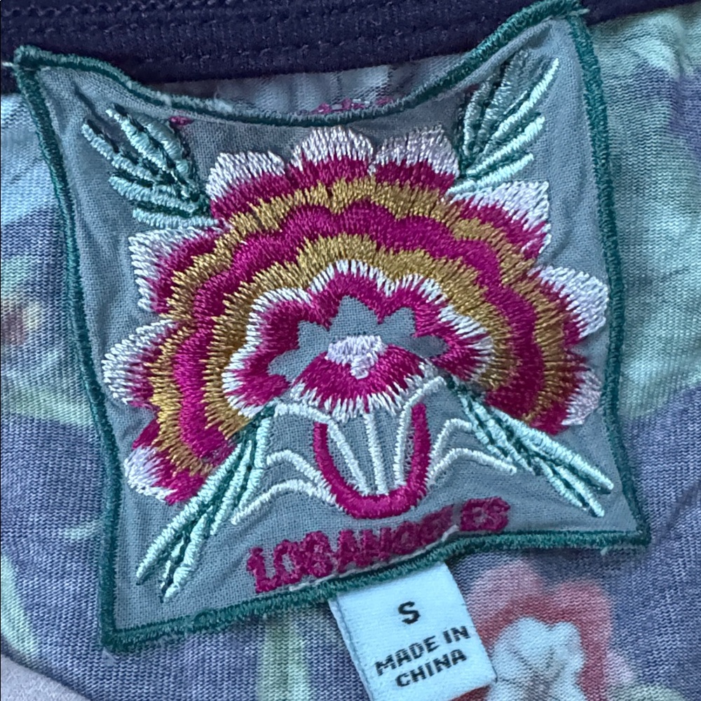Johnny Was 🌺 Janie Favorite Floral Print Tee - Picture 4 of 9